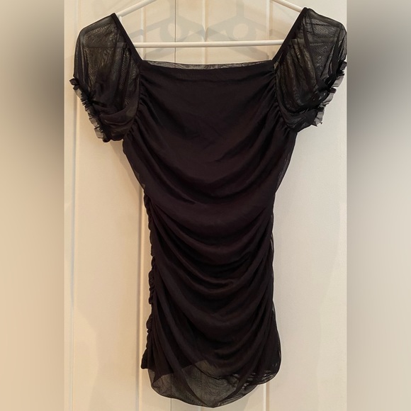 Ruched top with fabric flowers - Picture 3 of 3